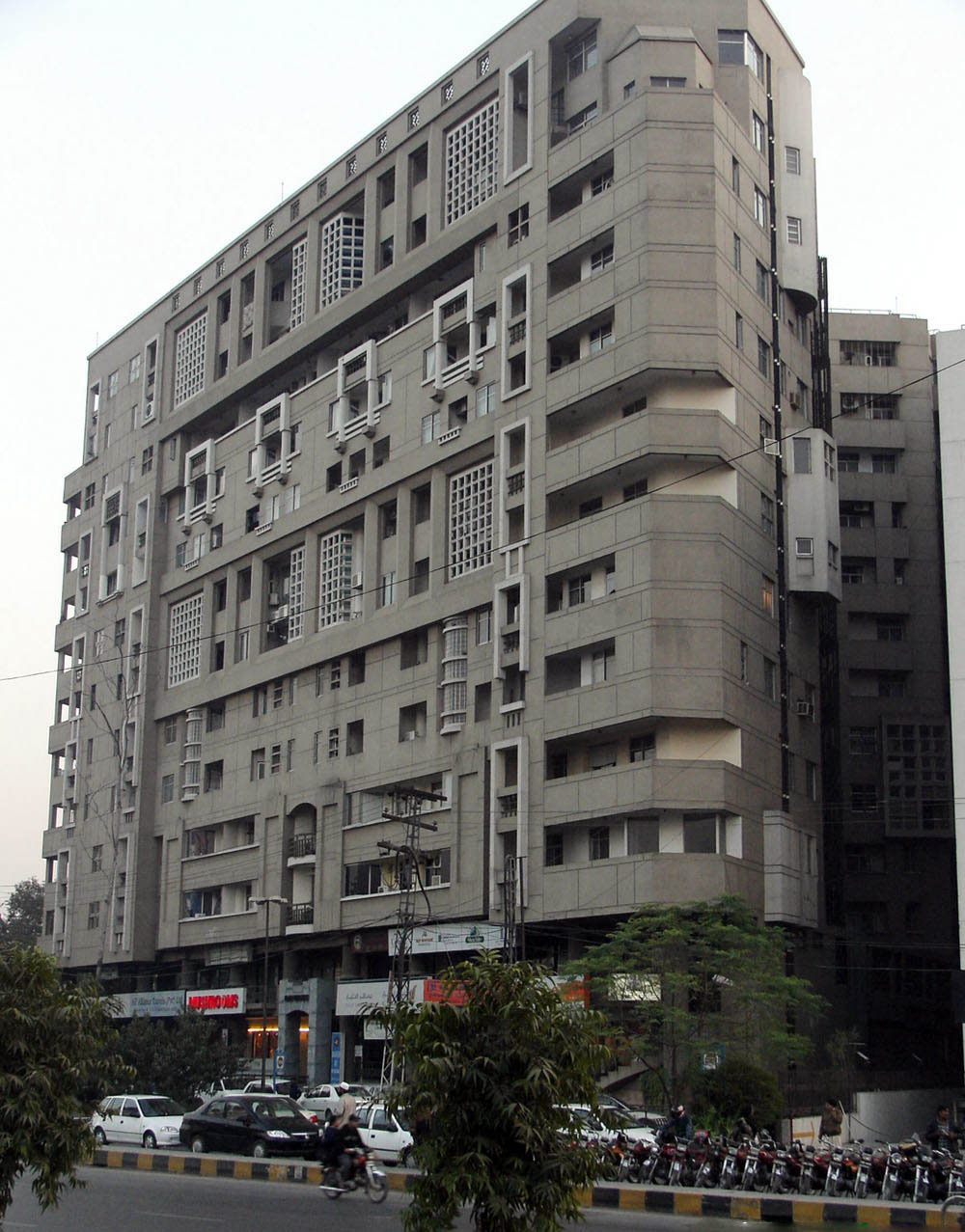 Eden Heights, Lahore Arif Associates